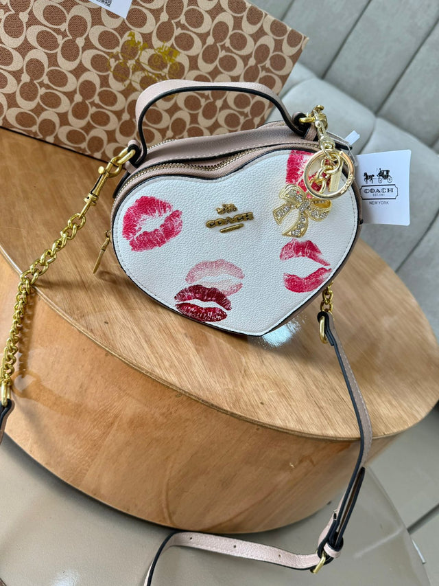 Coach corazón besos 687 M90