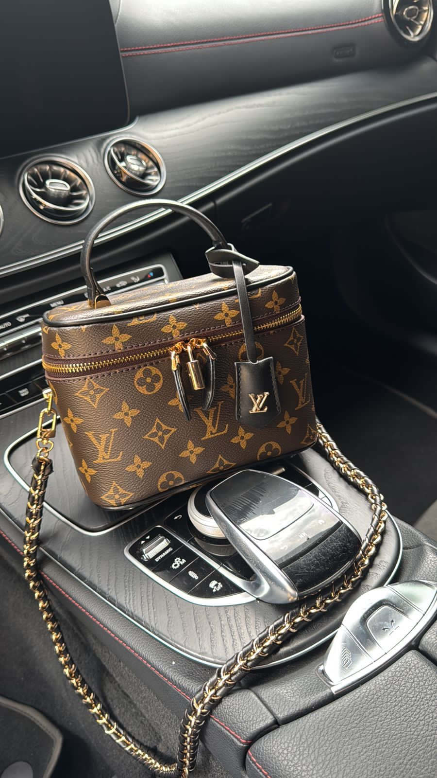 🎀 Baúl  Manos Libre LV