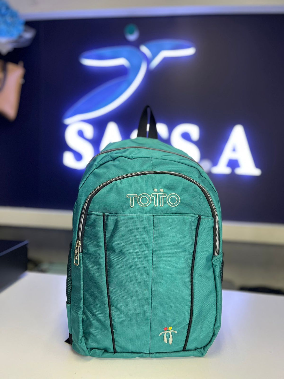 Morral Totto Doble Cierres Oficio M42 — imagen 1